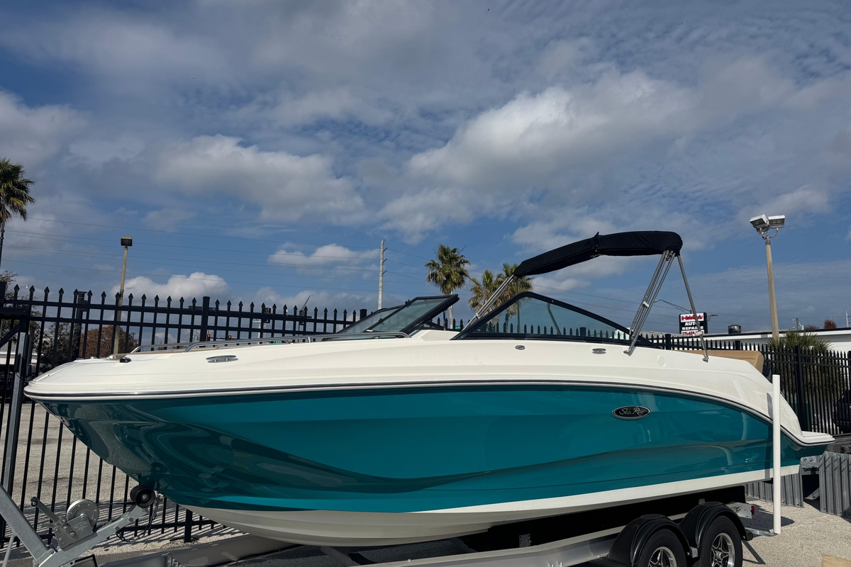 2023 Sea Ray SDX 250 Outboard - Sold Boat