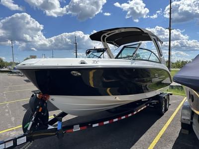 BOATZON | Sea Ray SDX 250 Outboard 2026
