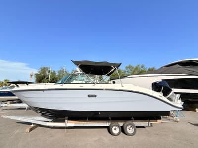 BOATZON | Sea Ray SDX 250 Outboard 2026