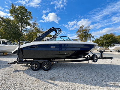 BOATZON | Sea Ray SDX 250 Surf 2025