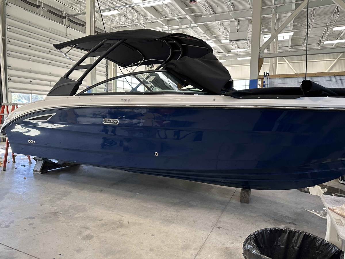 2025 Sea Ray SDX 270 - Sold Boat