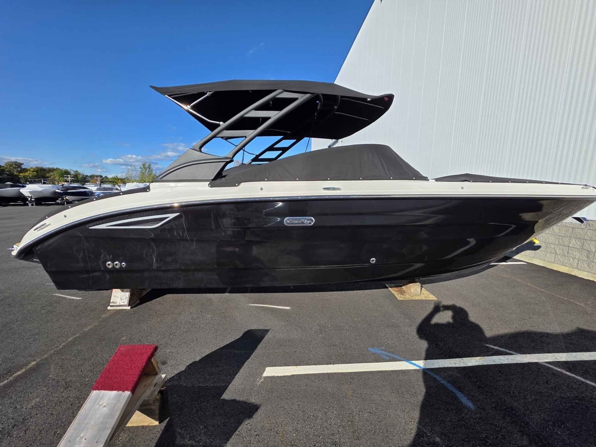 2026 Sea Ray SDX 270 - Sold Boat