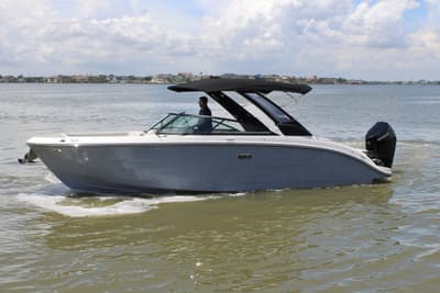 BOATZON | Sea Ray SDX 270 Outboard 2026