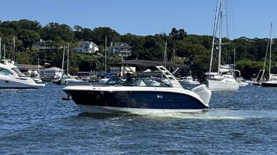 BOATZON | Sea Ray SDX 270 Outboard 2027