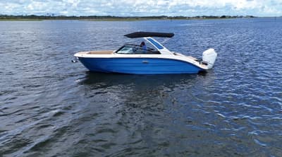 BOATZON | Sea Ray SDX 270 Outboard 2027