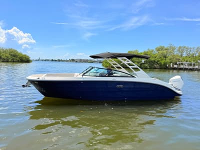 BOATZON | Sea Ray SDX 270 Outboard 2027