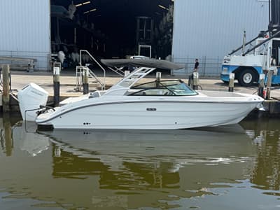 BOATZON | Sea Ray SDX 270 Outboard 2027