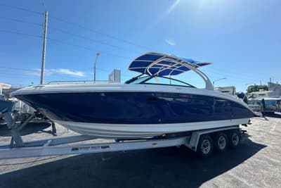 BOATZON | Sea Ray SDX 290 Outboard 2017