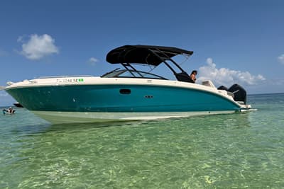 BOATZON | Sea Ray SDX 290 Outboard 2022