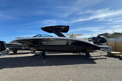 BOATZON | Sea Ray SDX 290 Outboard 2026