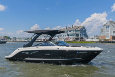 BOATZON | Sea Ray SLX 250 2016