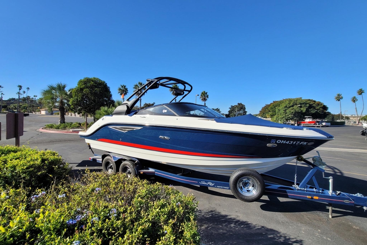 2017 Sea Ray SLX 250 - Sold Boat