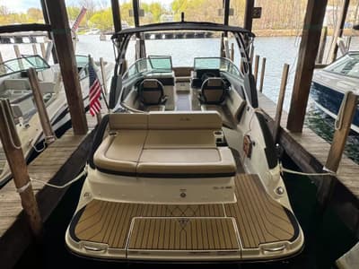 BOATZON | Sea Ray SLX 260 2026