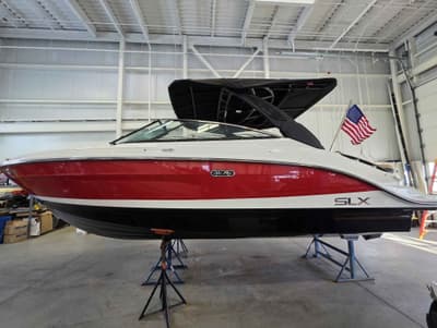 BOATZON | Sea Ray SLX 260 2026