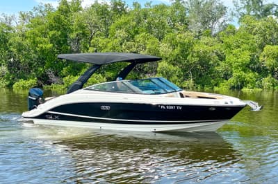 BOATZON | Sea Ray SLX 260 Outboard 2023