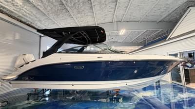 BOATZON | Sea Ray SLX 260 Outboard 2026