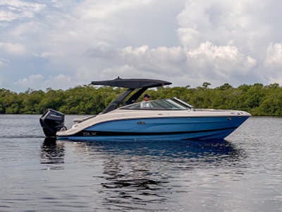 BOATZON | Sea Ray SLX 260 Outboard 2027