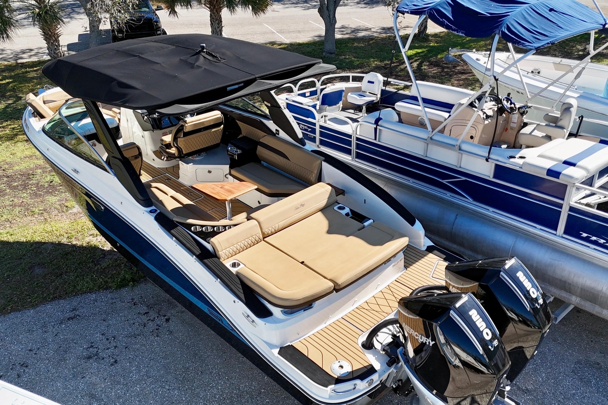2024 Sea Ray SLX 280 Outboard - Sold Boat