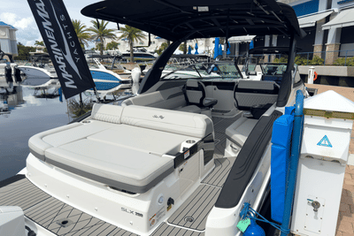 BOATZON | Sea Ray SLX 280 Outboard 2026