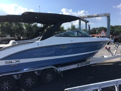 BOATZON | Sea Ray SLX 280 Outboard 2026