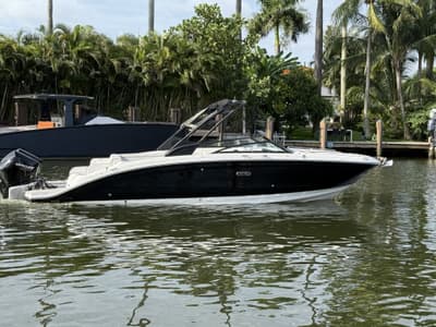 BOATZON | Sea Ray SLX 280 Outboard 2026