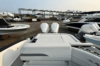 BOATZON | Sea Ray SLX 280 Outboard 2026