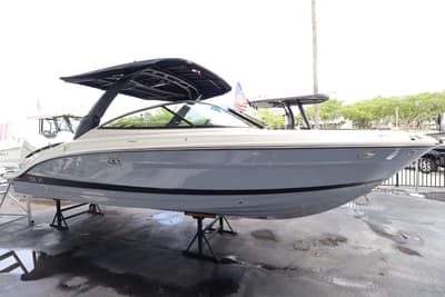 BOATZON | Sea Ray SLX 280 Outboard 2027