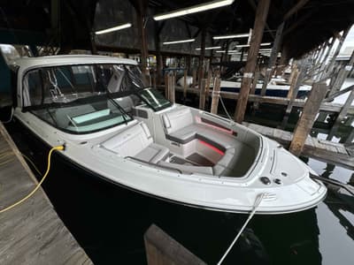 BOATZON | Sea Ray SLX 310 2026