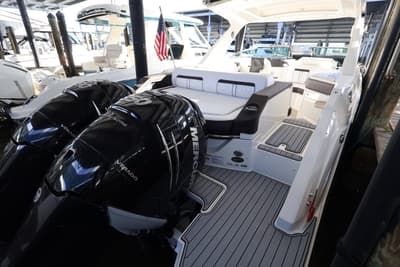 BOATZON | Sea Ray SLX 310 OB 2018