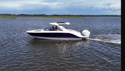BOATZON | Sea Ray SLX 310 Outboard 2027 BOATZON | Sea Ray SLX 310 Outboard 2027