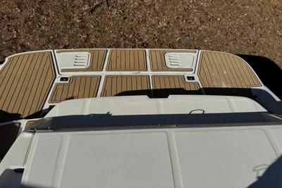 BOATZON | Sea Ray SLX 350 2019