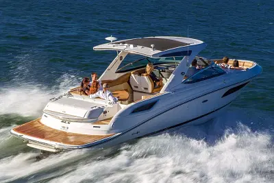 BOATZON | Sea Ray SLX 350 2023