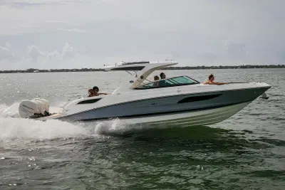 BOATZON | Sea Ray SLX 350 OB 2017 BOATZON | Sea Ray SLX 350 OB 2017