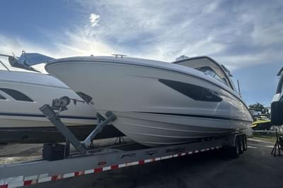 BOATZON | Sea Ray SLX 350 Outboard 2019