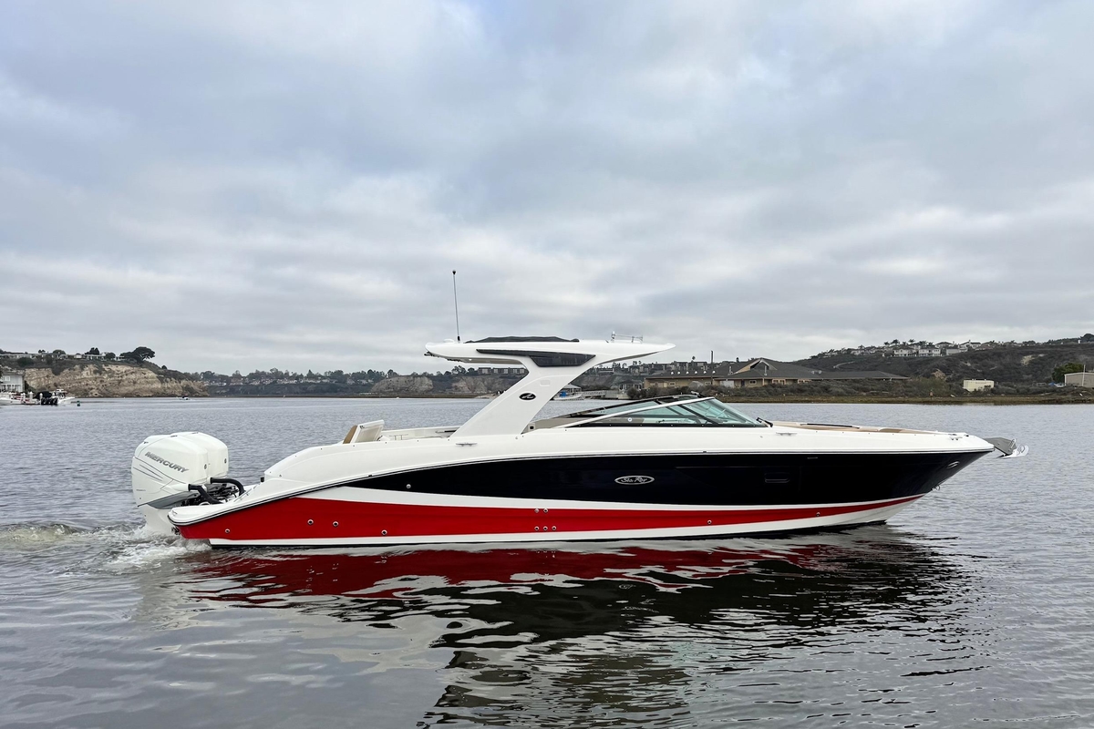 2023 Sea Ray SLX 350 Outboard - Sold Boat