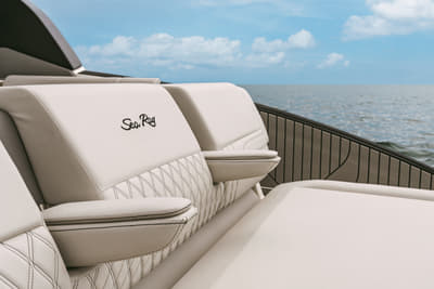 BOATZON | Sea Ray SLX 360 OUTBOARD 2026