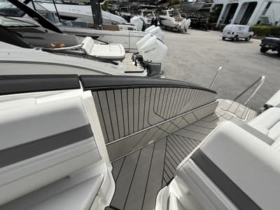 BOATZON | Sea Ray SLX 360 OUTBOARD 2026