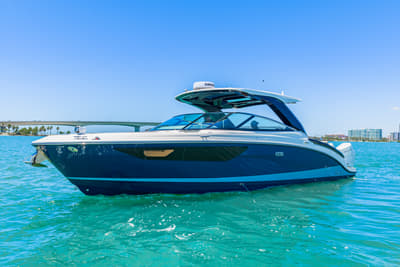 BOATZON | Sea Ray SLX 360 OUTBOARD 2026