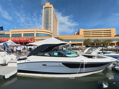 BOATZON | Sea Ray SLX 360 Outboard 2027