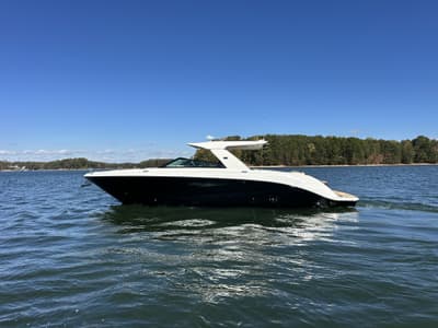 BOATZON | Sea Ray SLX 400 2026