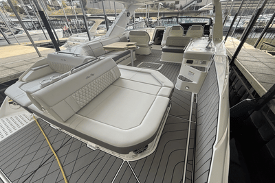 BOATZON | Sea Ray SLX 400 2026