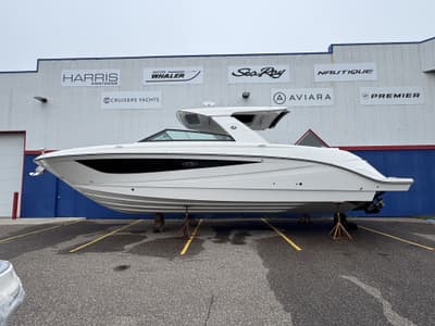 BOATZON | Sea Ray SLX 400 2026