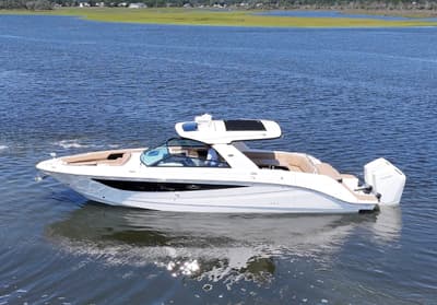 BOATZON | Sea Ray SLX 400 Outboard 2026
