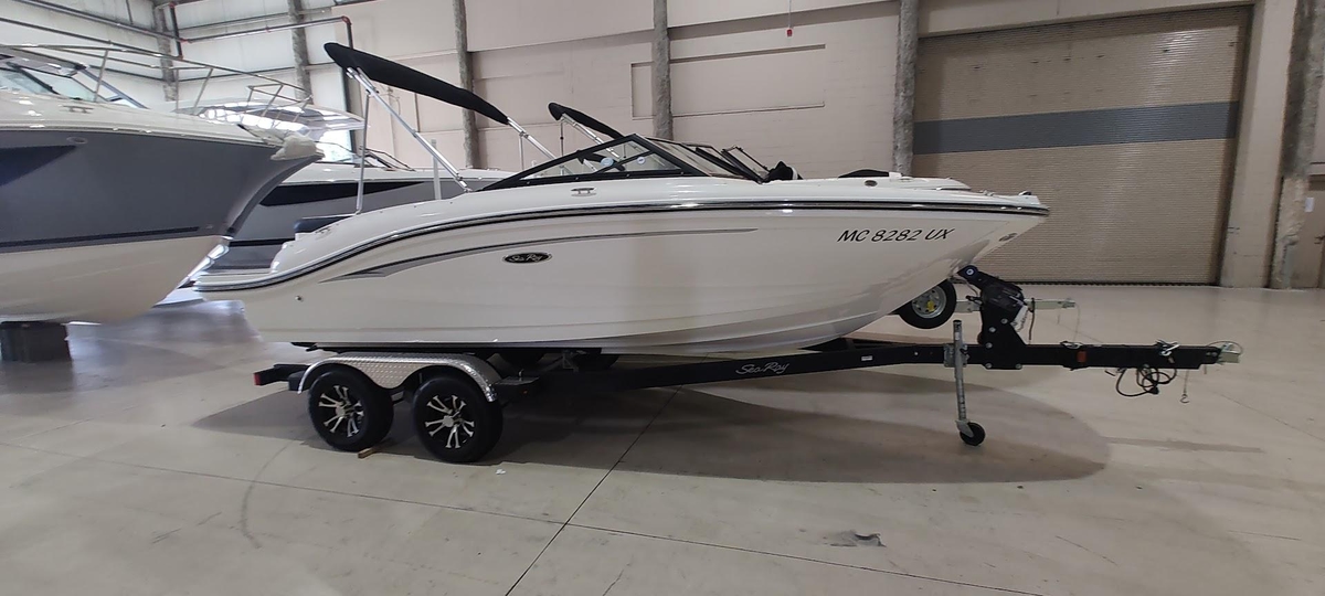 2023 Sea Ray SPX 190 - Sold Boat