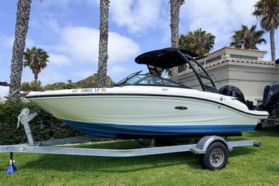 BOATZON | Sea Ray SPX 190 Outboard 2023