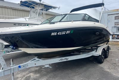 BOATZON | Sea Ray SPX 190 Outboard 2023
