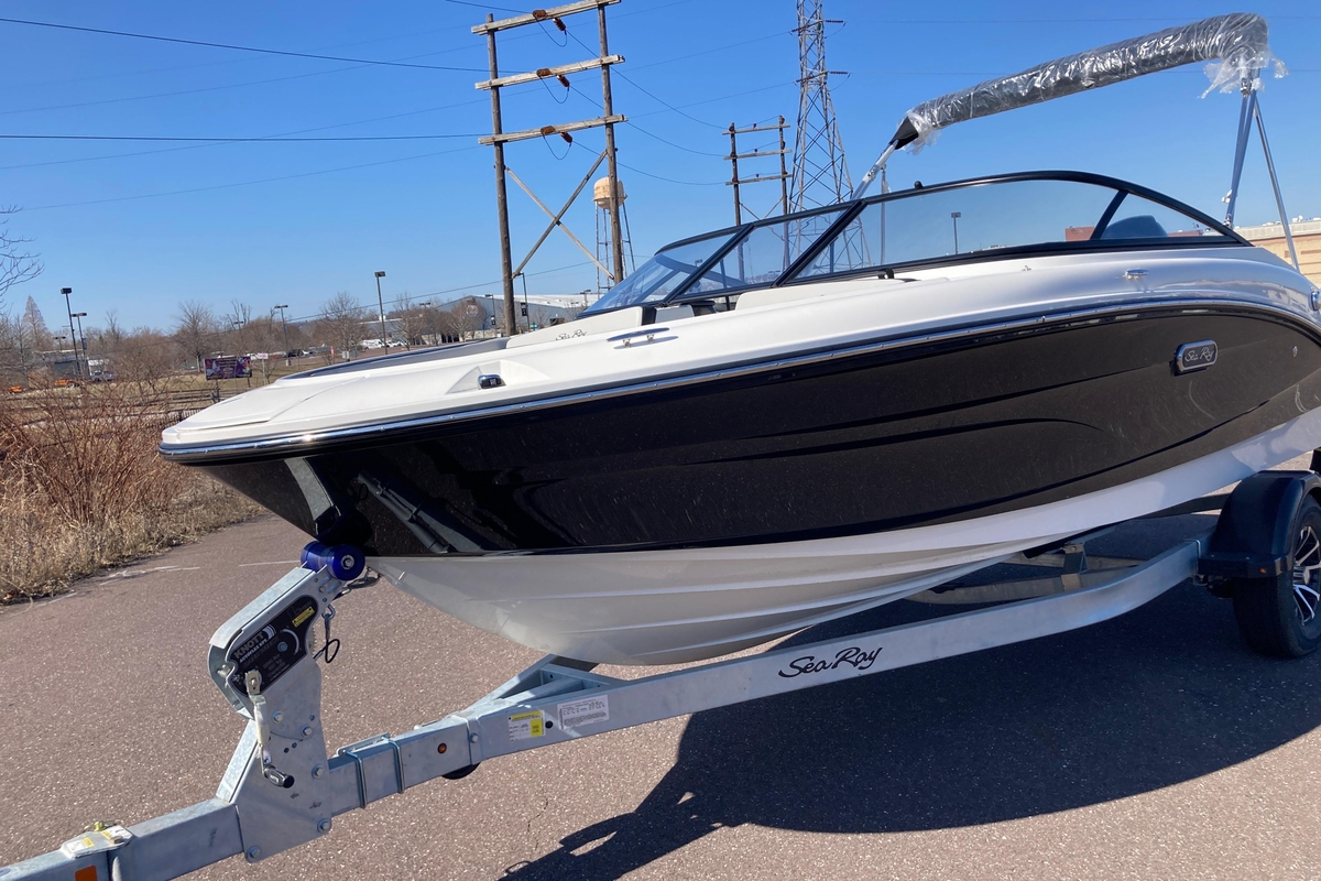 2025 Sea Ray SPX 190 Outboard - Sold Boat