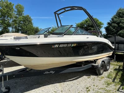 BOATZON | Sea Ray SPX 210 2018