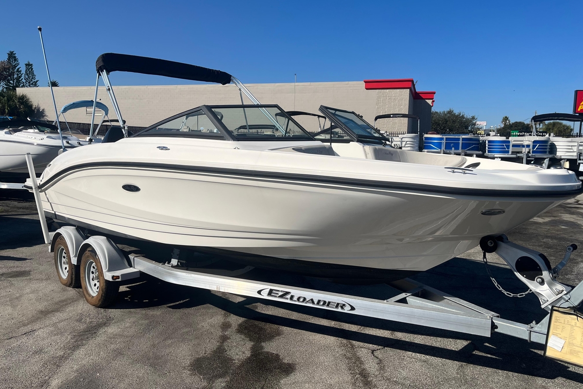 2020 Sea Ray SPX 210 - Sold Boat