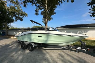 BOATZON | Sea Ray SPX 210 2024
